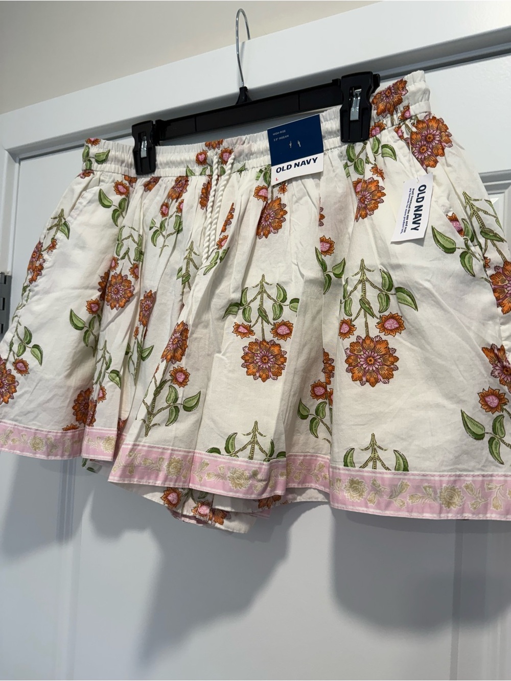 Old Navy Floral Cotton Shorts - Cream with Orange & Green Flowers - Picture 3 of 4